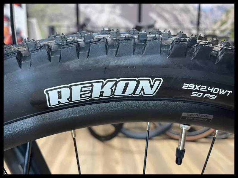 Giant Fathom E+ 2 Gunmetal Black Medium 2022 Ex-demo-8