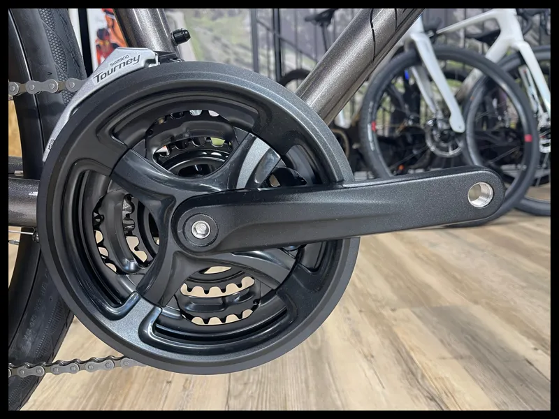 2021 Giant Escape 3 Disc Hybrid Bike in Metallic Black-5