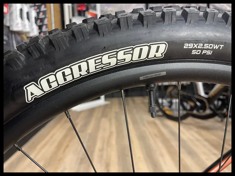 Giant Fathom 29 2 Terracotta X-Large 2022 Ex-Display-8