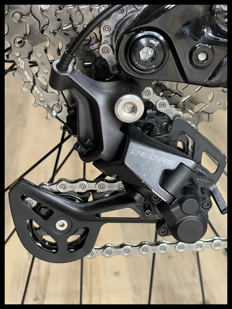 Liv Embolden E+ 2 625 Cosmos Navy Small 2023 Ex-Display-3