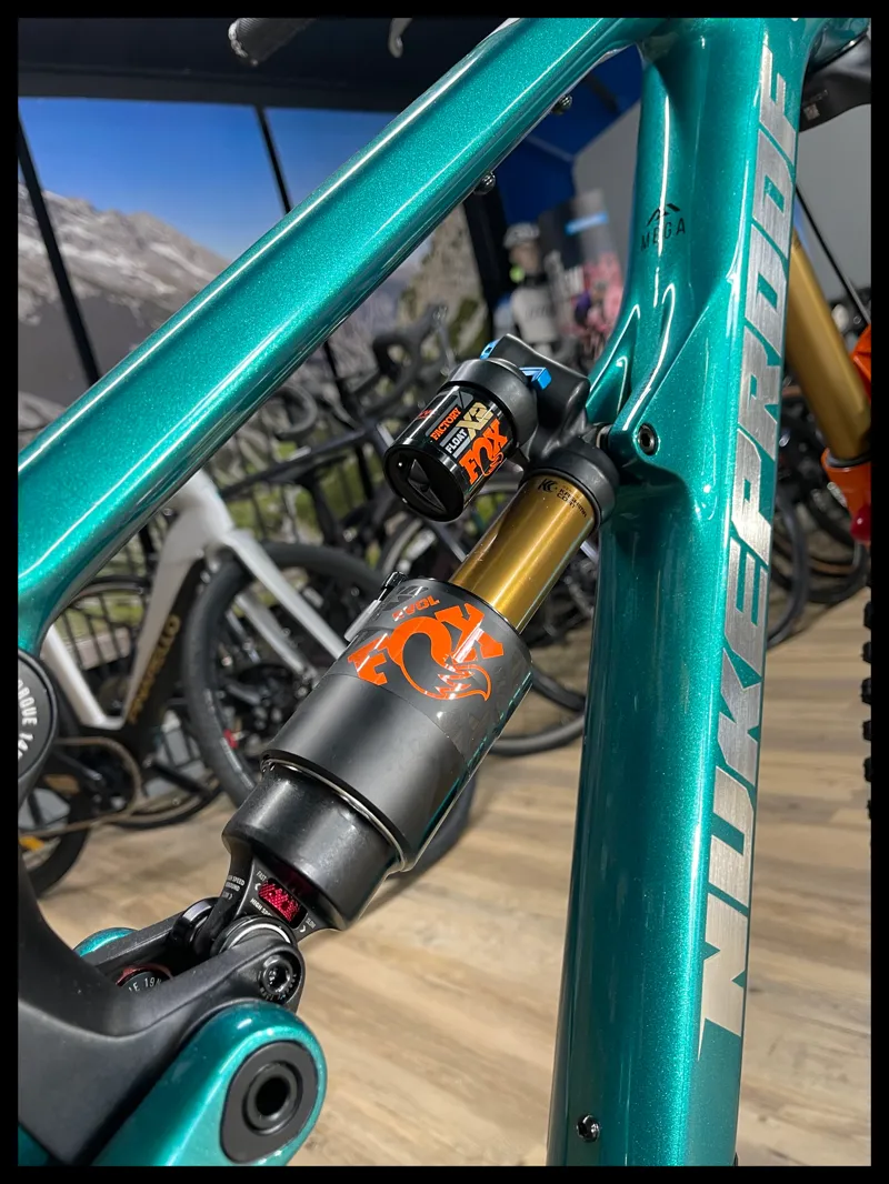 Nukeproof Mega 290 Factory V4 290 Carbon Petrol Green Large 2024-5