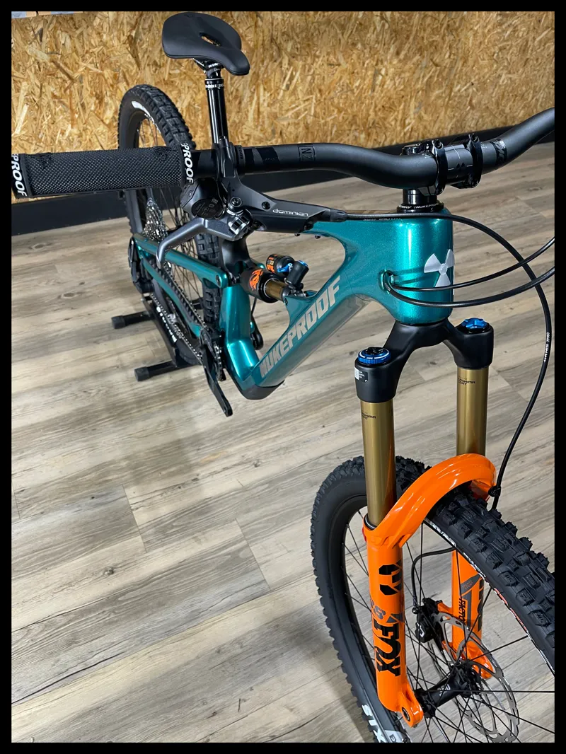 Nukeproof Mega 290 Factory V4 290 Carbon Petrol Green Large 2024-7