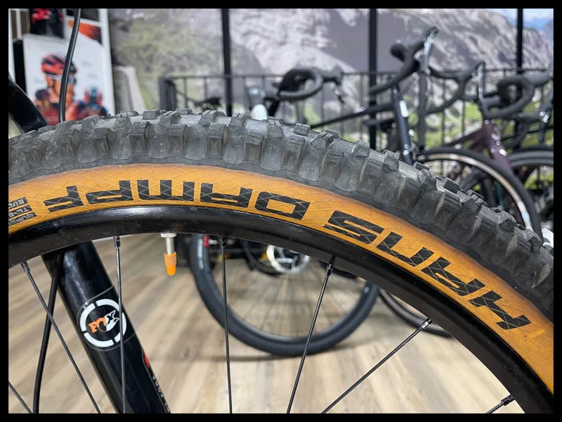 Specialized Rhyme FSR Comp 6Fattie Small Turquoise 16 Approved Used-11