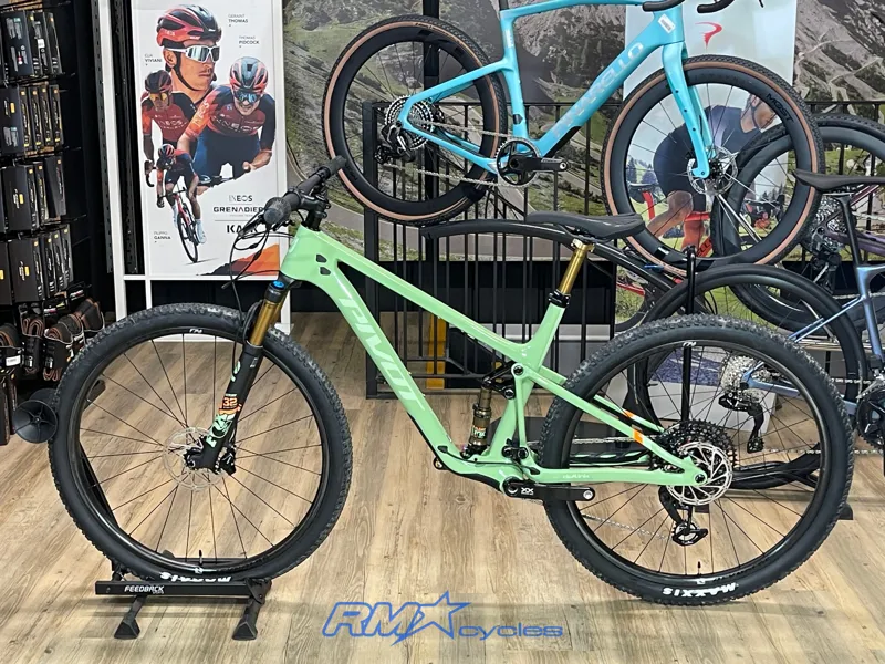 Pivot Mach 4 SL World Cup XX Eagle Transmission Sea Foam Green Large-1