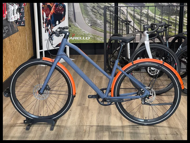 BMC 257 Urbanchallenge AL ONE ST Alfine 8 Medium Powder Steel 2023-1