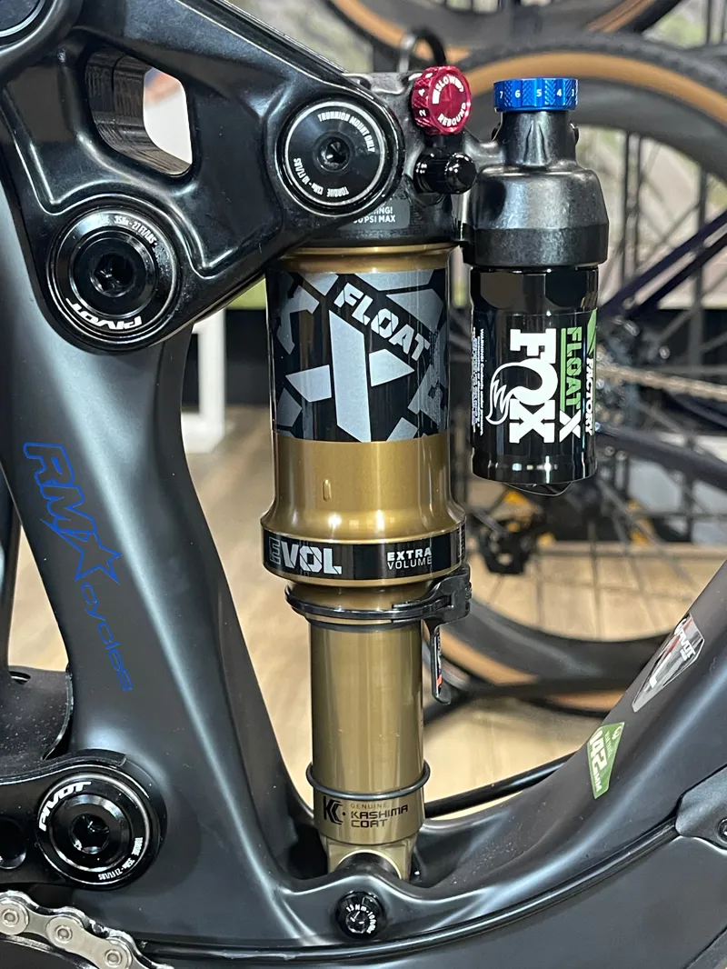 Pivot Switchblade V6 29 Pro XT/XTR Stealth Mojave Mountain Bike Large -3