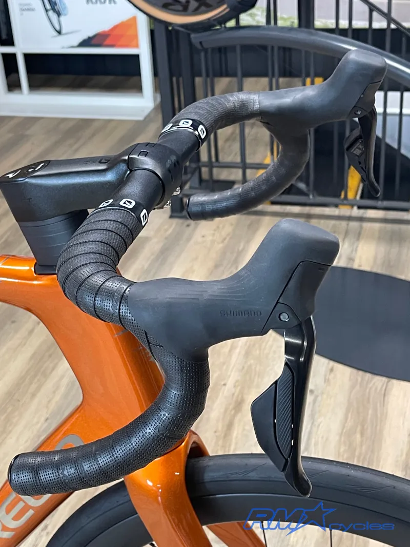 Pinarello X5 Road Bike Amber Trace CJ282 105Di22 12DB MOST FST45 Bicycle-3