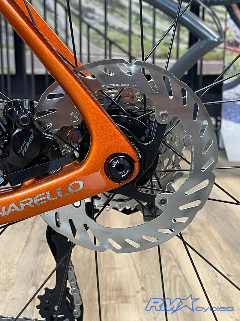 Pinarello X5 Road Bike Amber Trace CJ282 105Di22 12DB MOST FST45 Bicycle-9