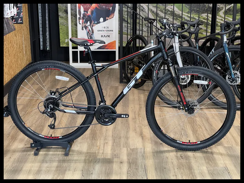 GT Aggressor Comp 29 Medium Satin Black 2022