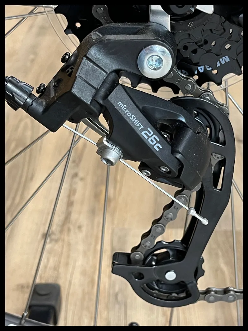 GT Aggressor Comp 29 Medium Satin Black 2022-3