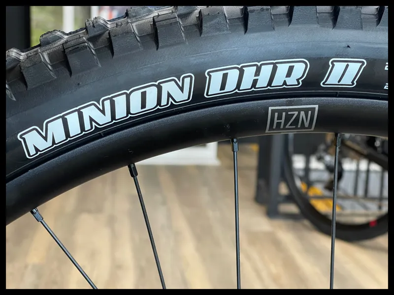 NUKEPROOF Giga 290 Elite Carbon Mountain Bike Cosmic Black XXL 2023-10