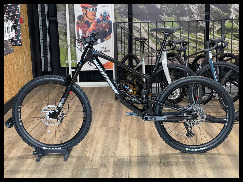 NUKEPROOF Giga 290 Elite Carbon Mountain Bike Cosmic Black XXL 2023-1