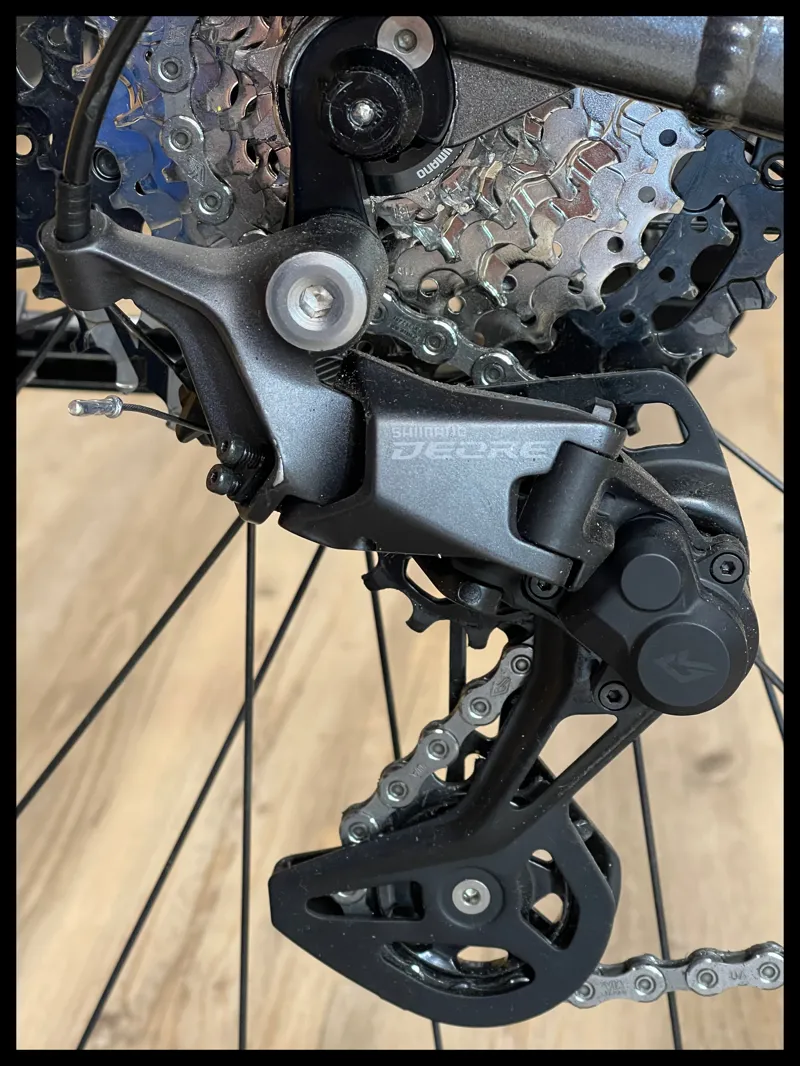 Giant DailyTour E+ 2D GTS D 25km/h Medium Space Grey 2022 Ex-Demo-3