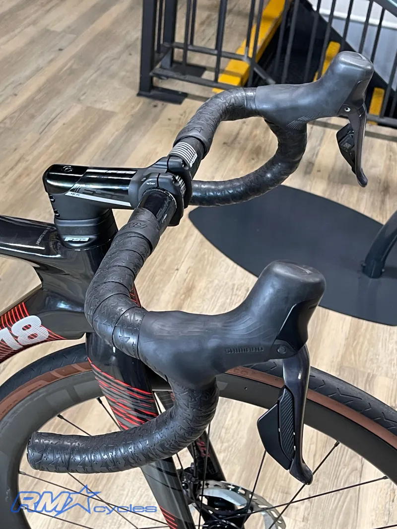 Argon 18 SUM Pro - Ultegra Di2 Road Bike - Crystal Black Small Ex-demo-3