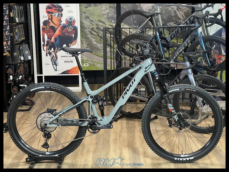 Pivot Shuttle SL Ride SLX/XT Large Desert Sage Green 2025