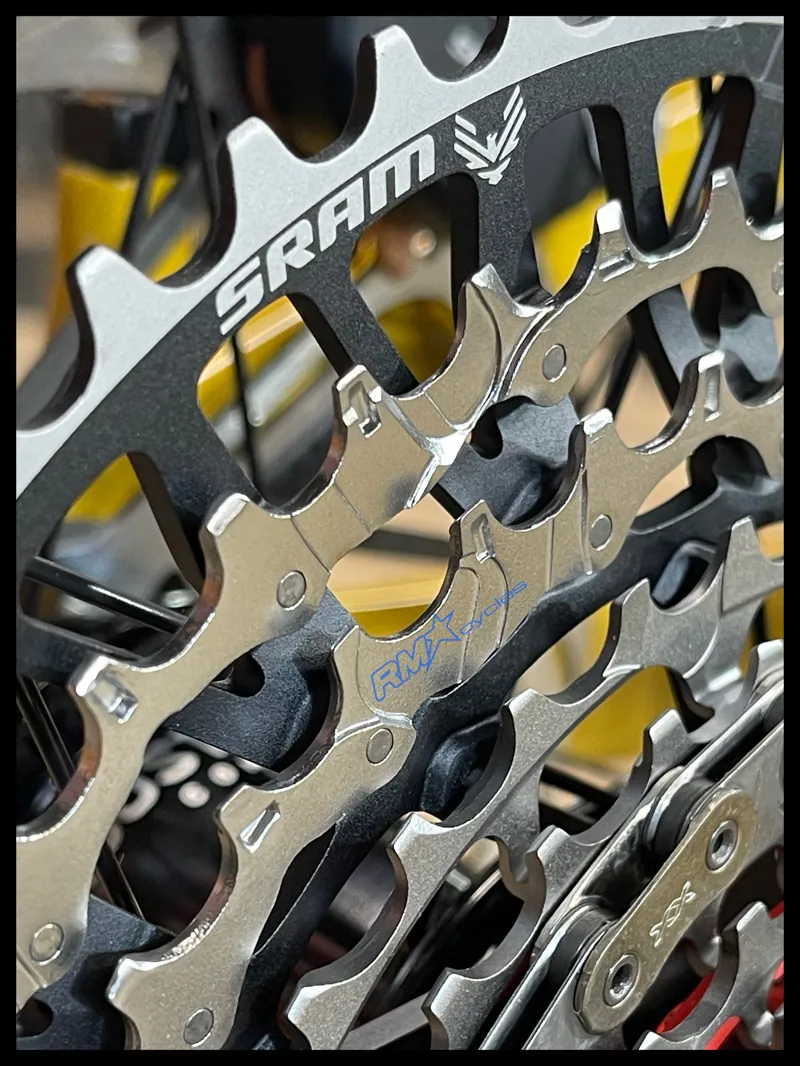 Santa Cruz Heckler SL 1 CC MX 25 Yellow XX AXS RSV CH 2025-4