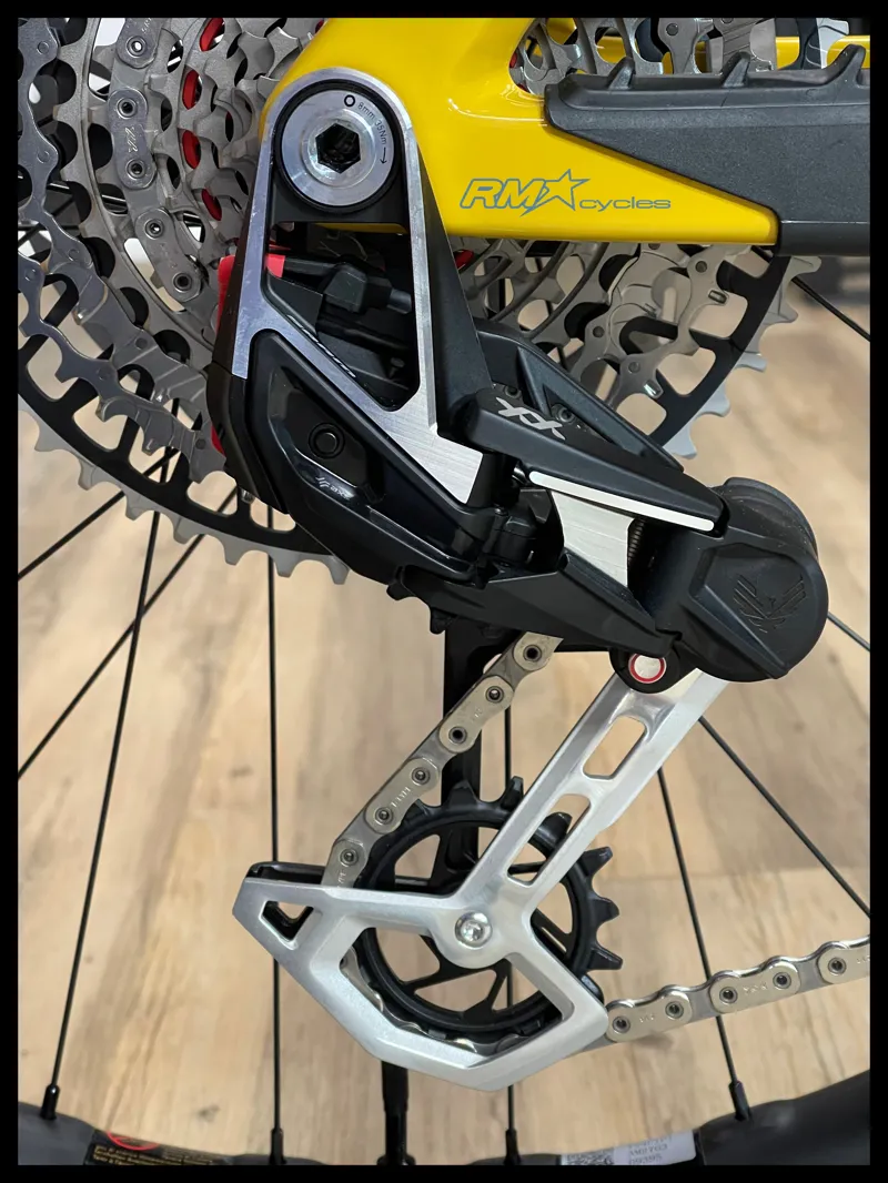 Santa Cruz Heckler SL 1 CC MX 25 Yellow XX AXS RSV CH 2025-5