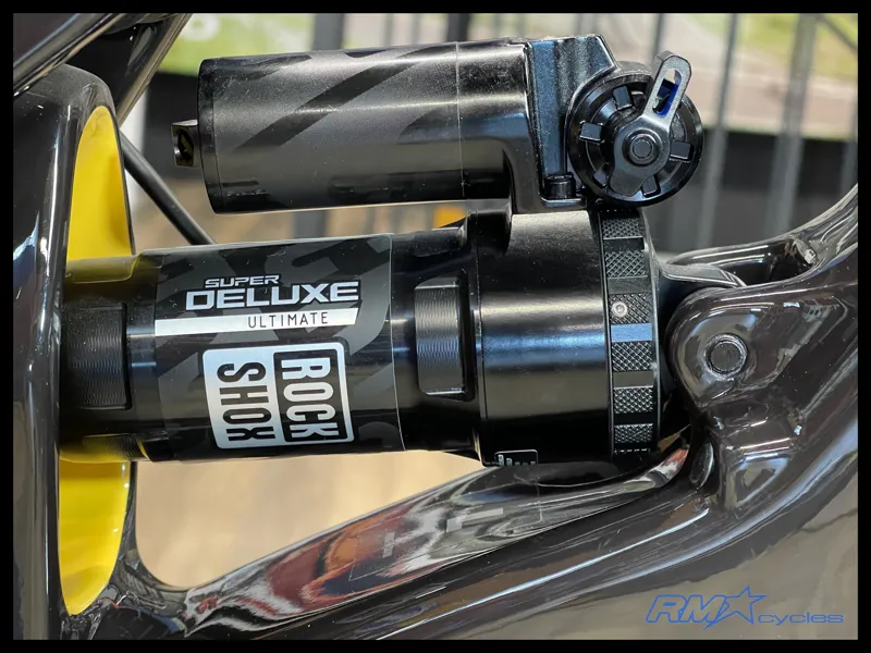 Santa Cruz 5010 5 CC MX Black X0AXS 2025-6