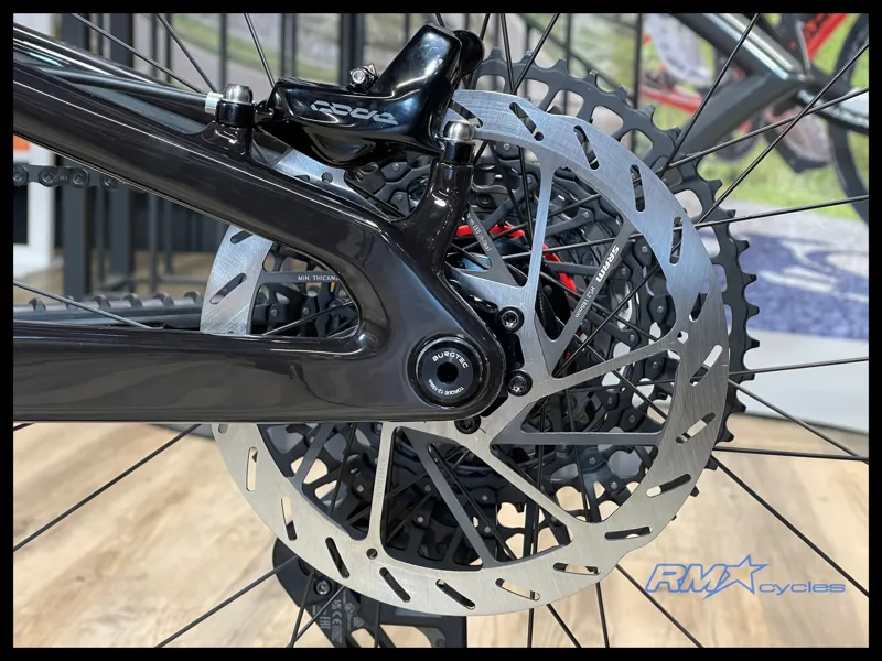 Santa Cruz 5010 5 CC MX Black X0AXS RSV 2025-10