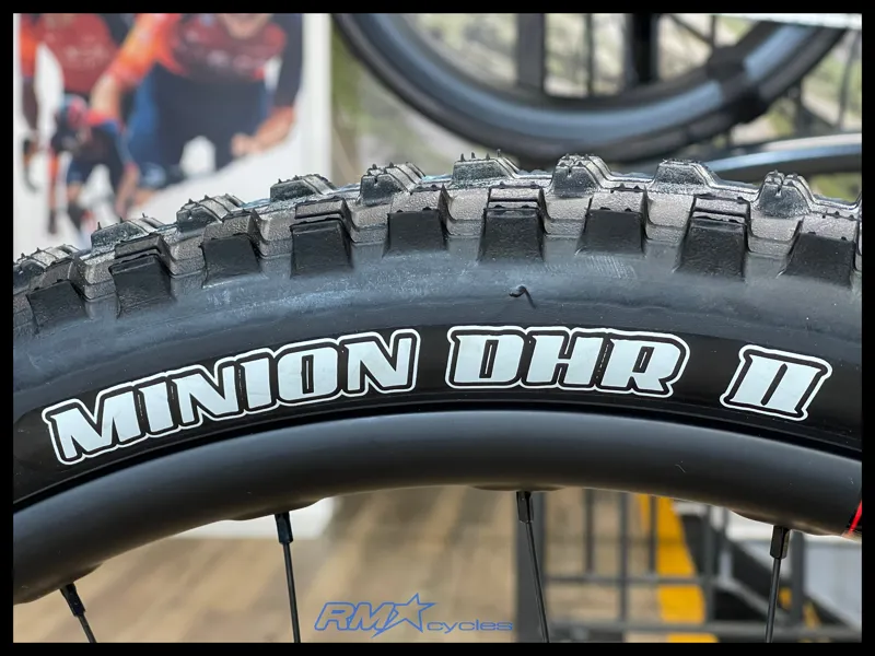 Santa Cruz 5010 5 CC MX Black X0AXS RSV 2025-11