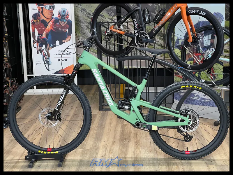 Santa Cruz 5010 5 CC MX 24 Green X0AXS RSV 2025-1