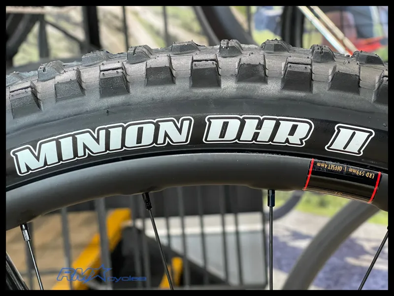 Santa Cruz 5010 5 CC MX 24 Green X0AXS RSV 2025-12