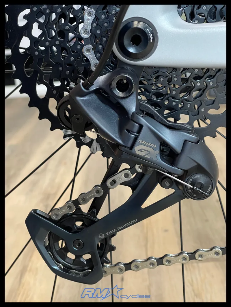 Santa Cruz BLUR 4 C 29 S Silver 2025-4