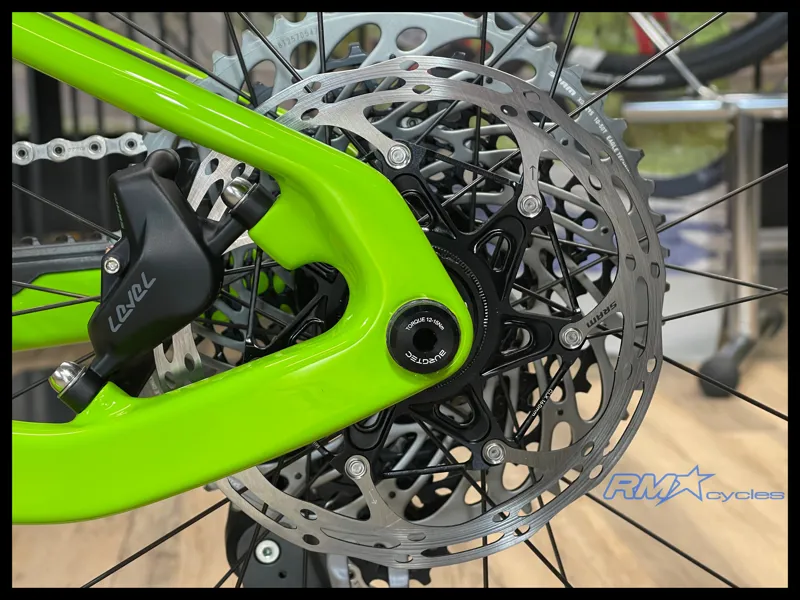 Santa Cruz BLUR 4 CC 29 24 GRN X01AXS RSV 2025-10