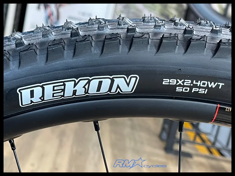 Santa Cruz Tallboy 5 C 29 White GX AXS RSV 2025-7