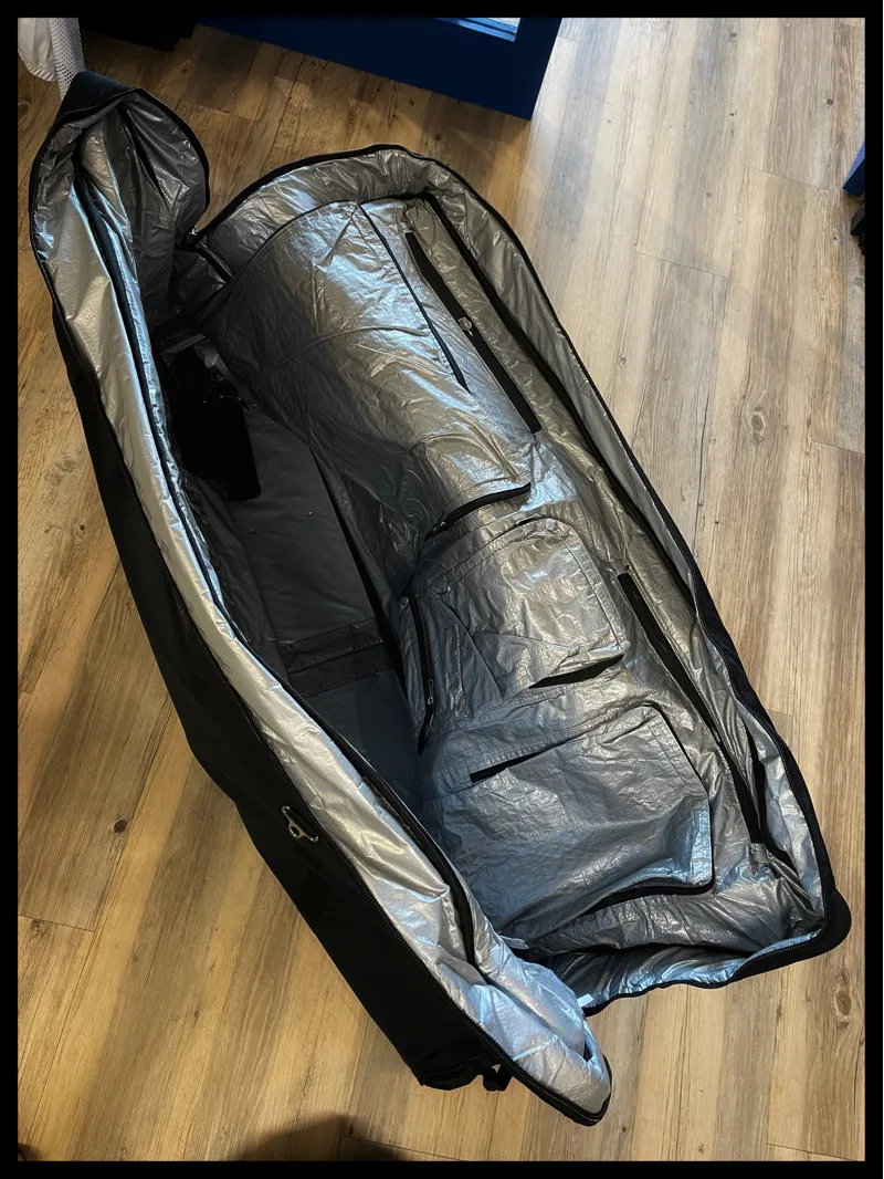 Lifeline Bike Bag and Wheel Bag Set in Black-2