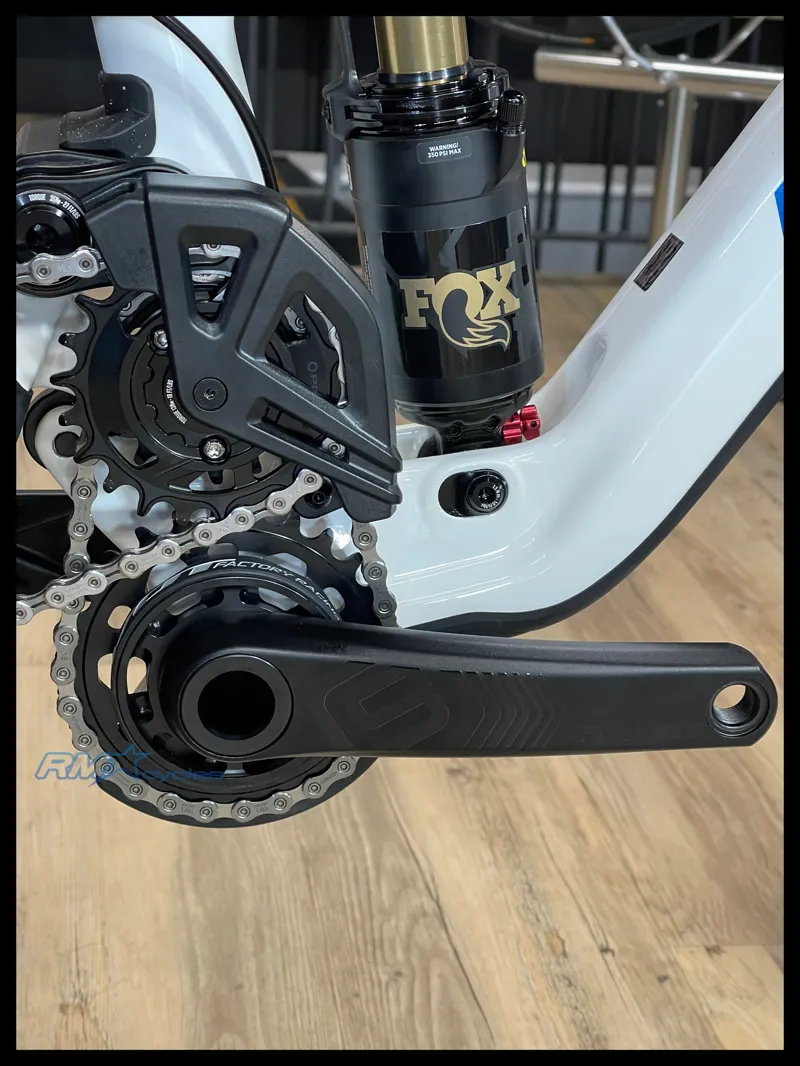 Pivot Cycles Phoenix Pro Saint / White Blue Blue-4