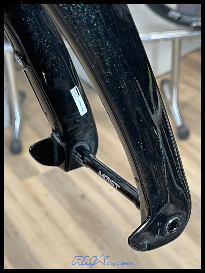 Pinarello Dogma F Frame Set Black Size 56 Approved Used-8