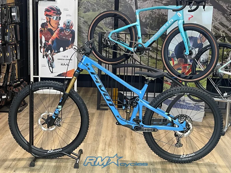 Pivot Switchblade V6 29 Pro XT/XTR Blue Neptune Large Approved Used-1