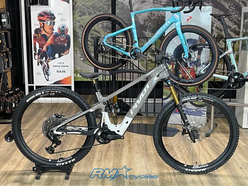 Pivot Shuttle SL AM Sram XO Grey Medium Approved Used