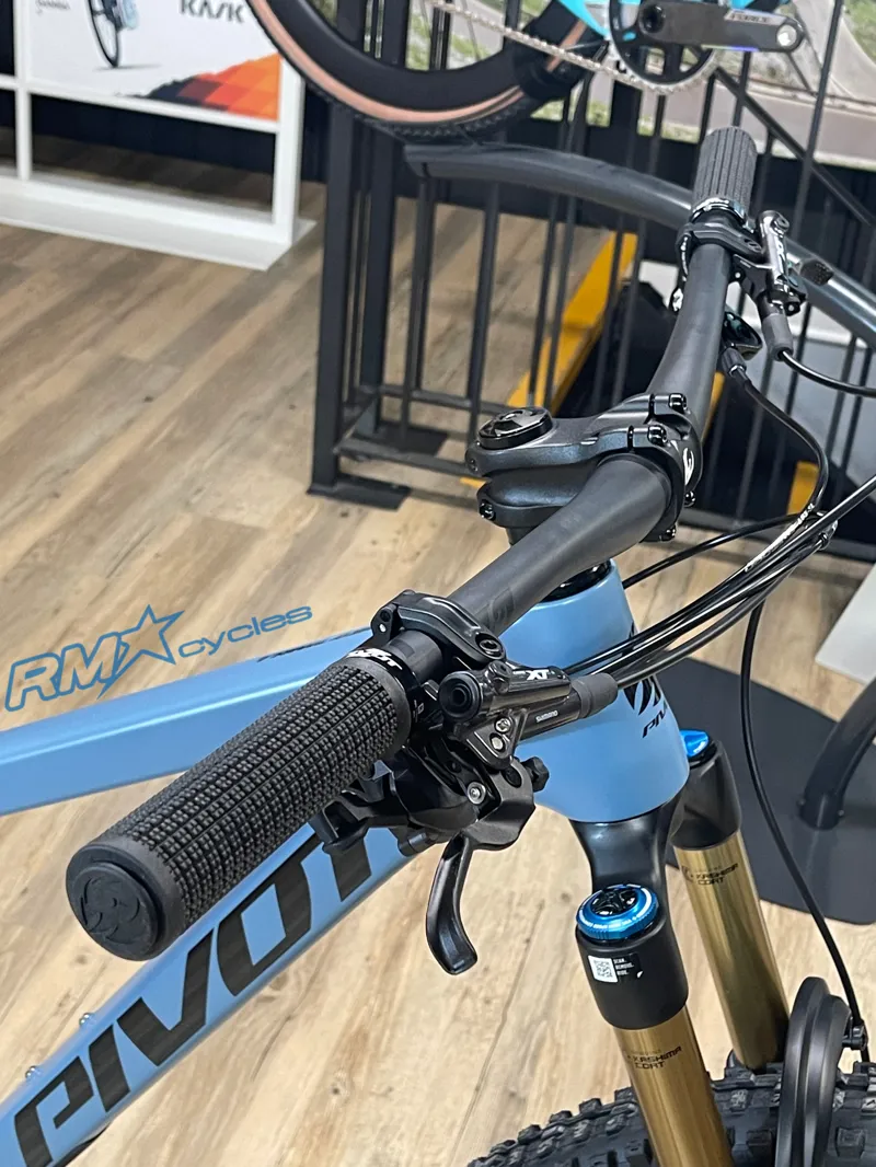 Pivot Trail 429 29 Pro XT/XTR Enduro Blue Large Ex-display-3