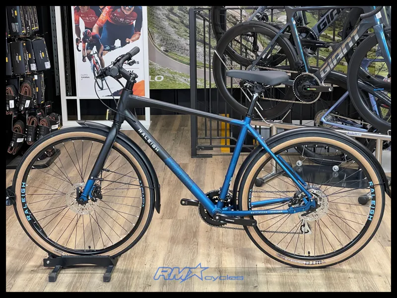 Raleigh Strada Medium 650b Hyrbid 46cm Black 2025-1