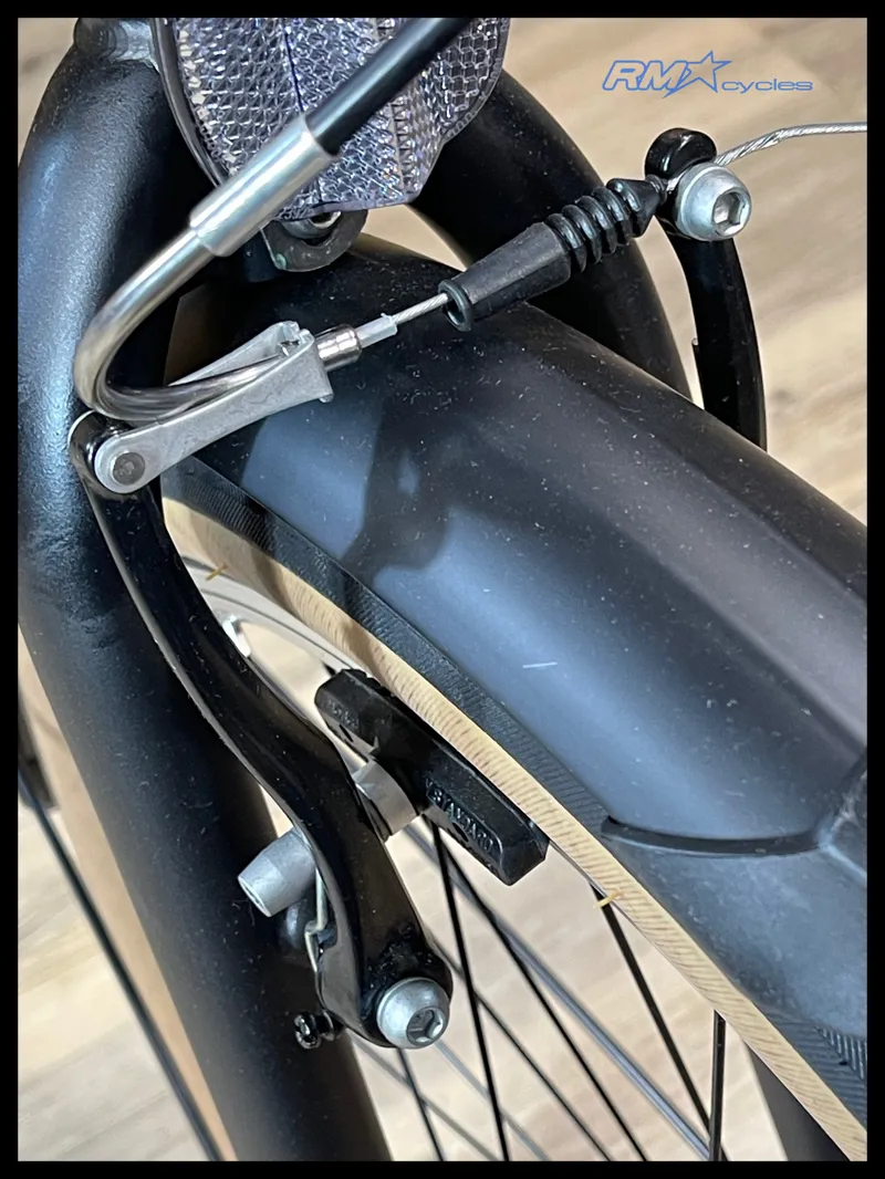 Raleigh  Strada One 27.5 Hybrid XS in Black 2025 Ex-Display-9