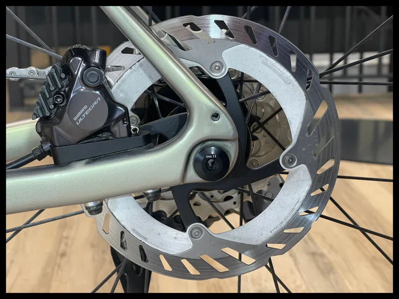 Giant Defy Advanced SL 1 Road Bike in Golden Haze/Panther 2024 Approved Used-7