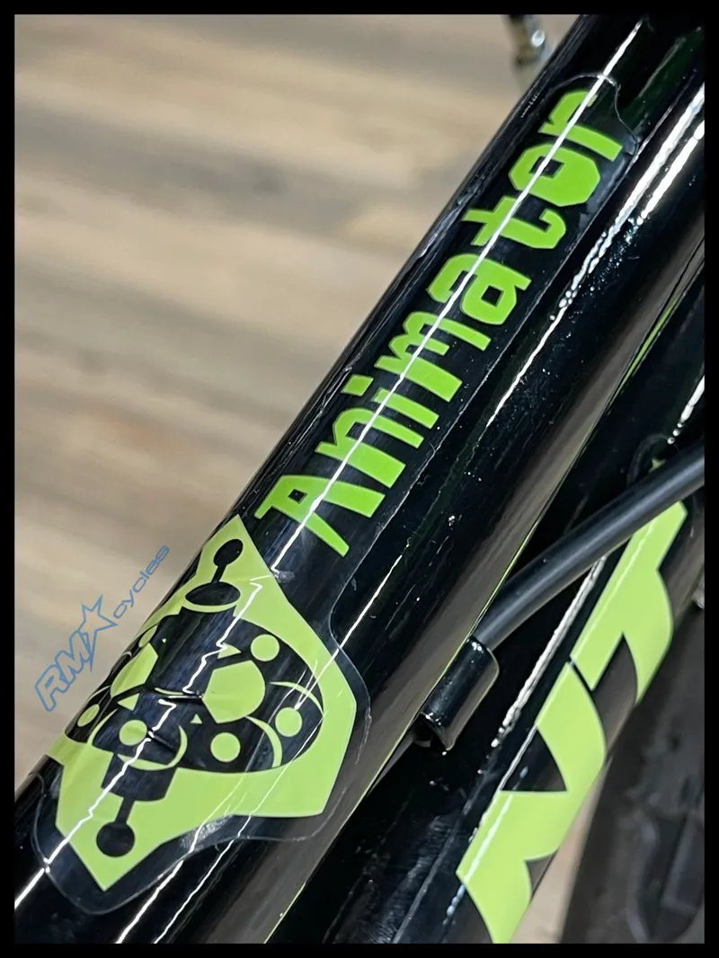 Giant Animator 12 Aluminium Kids Bike in Black 2018 Ex-Display-2