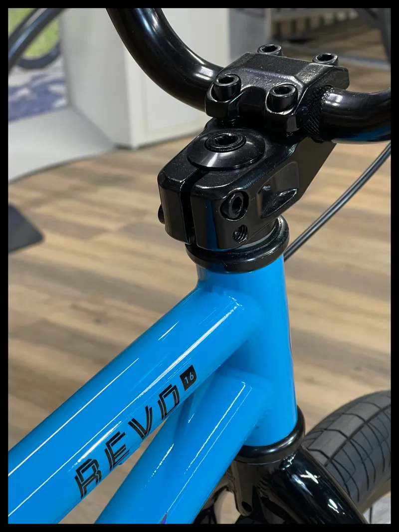 Radio Revo 16BMX Bike in Blue 2020-4