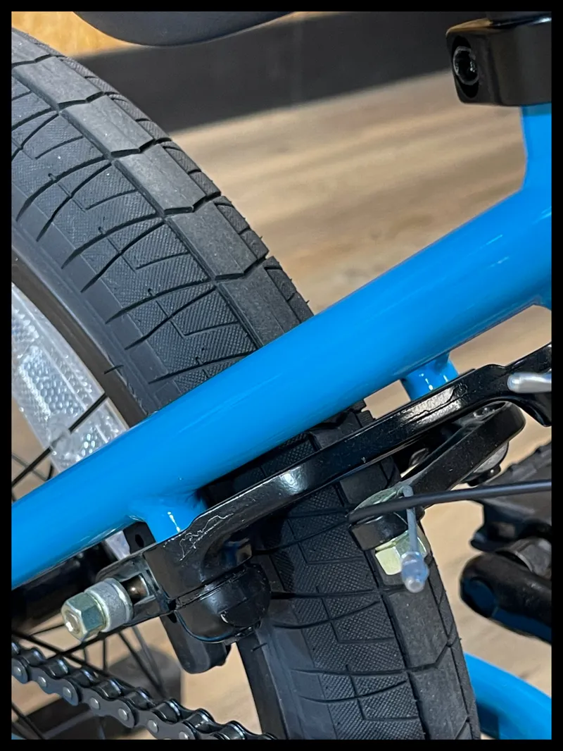 Radio Revo 16BMX Bike in Blue 2020-5