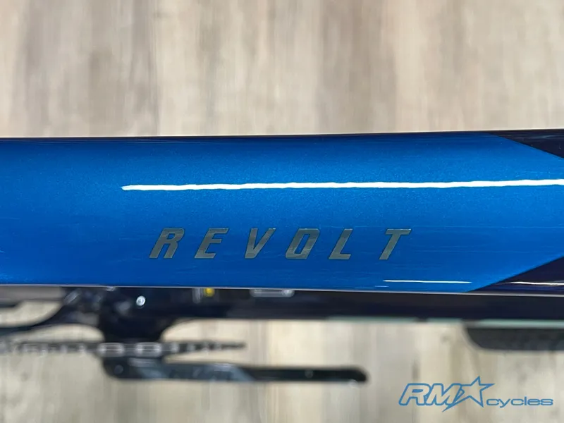 Giant Revolt Advanced SL 2 Lagoon-2