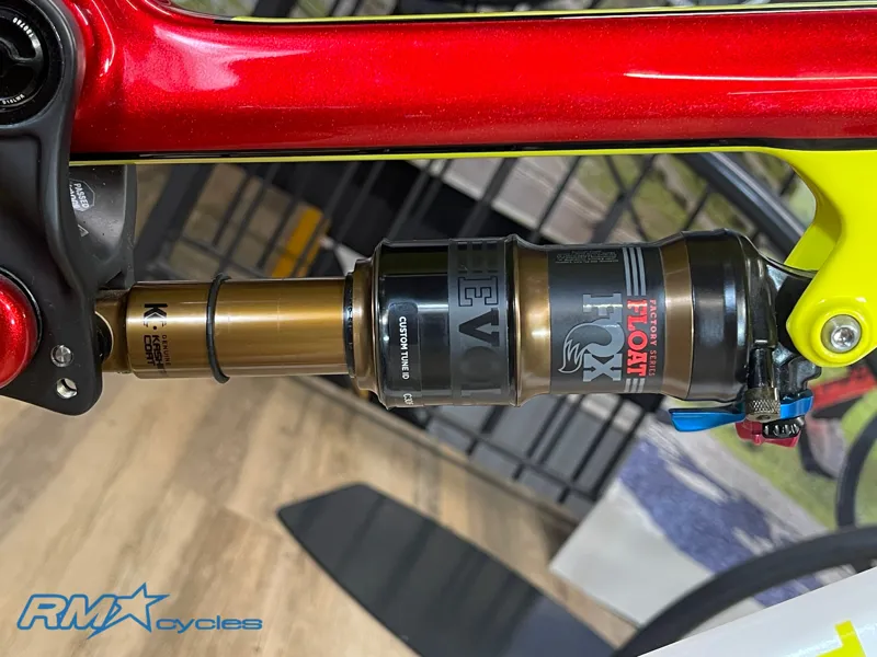 Intense Spider 2017 FS 27.5 Red / Yellow - Large Ex-Demo-7