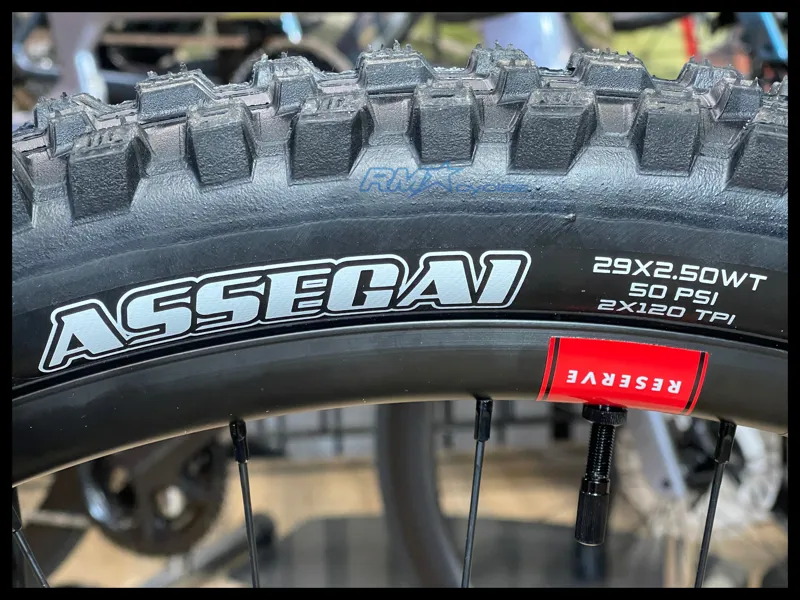 Santa Cruz Bullit 4 MX 26 Medium Black 90-10