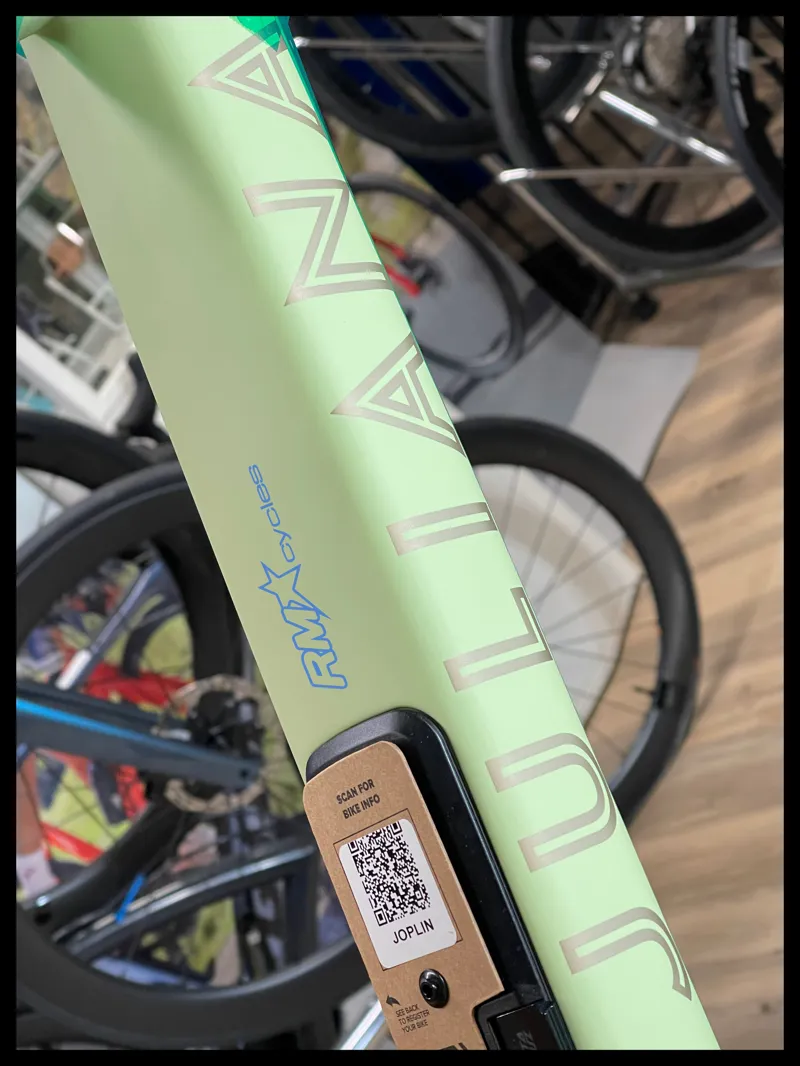 Juliana Joplin V4 Performance Matcha Green Frameset Medium 2023-2