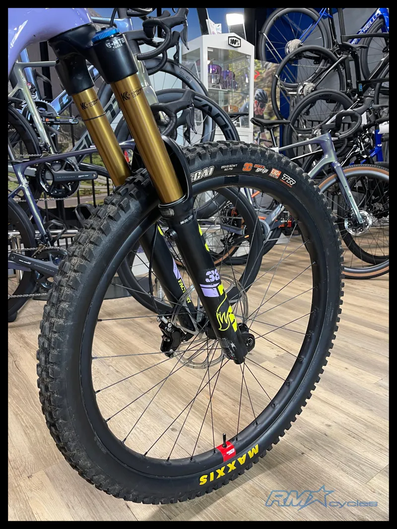 SantaCruz Bullit CC MX X01 Reserve Medium Lavender 2021 Ex Demo-6