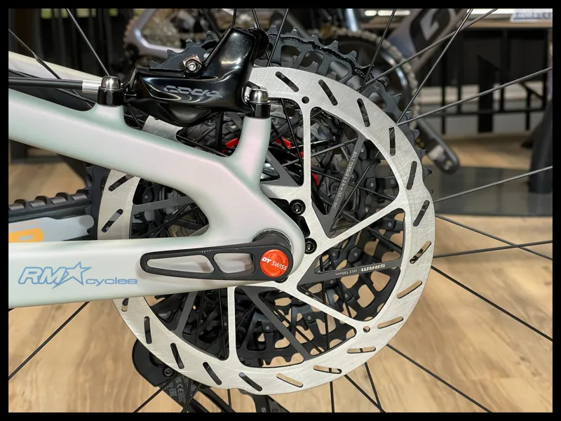 Santa Cruz Juliana Furtado X0 AXS RSV Small 2024-8