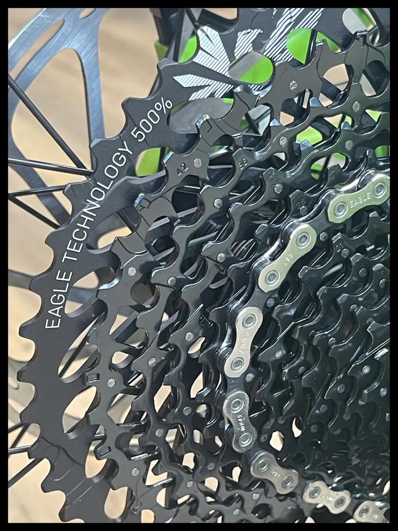 SantaCruz Nomad 5 C S Large Adder  Green 2022-3