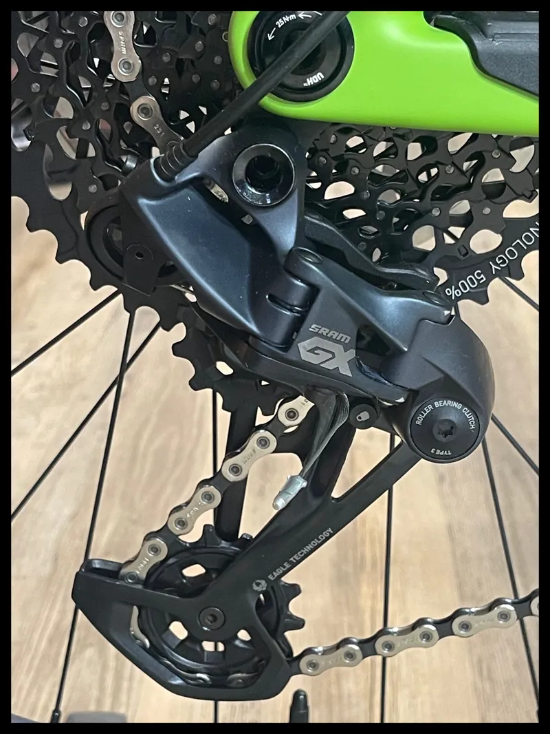 SantaCruz Nomad 5 C S Large Adder  Green 2022-4