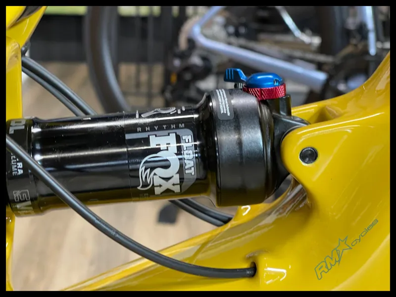 Santa Cruz Heckler SL1.1 C MX 70 Yellow 2026-5